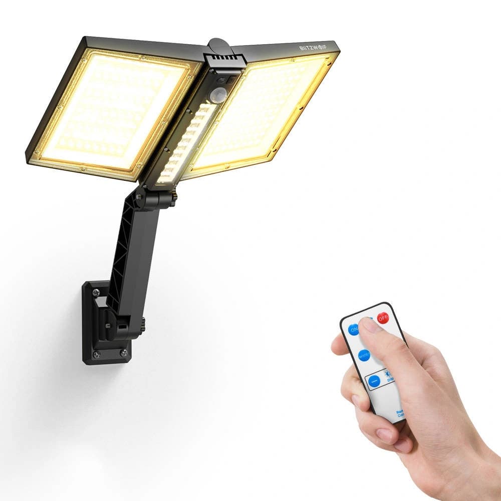 Außen Solar LED Lampe Blitzwolf BW-OLT8 mit Bewegungs- und Dämmerungssensor.
