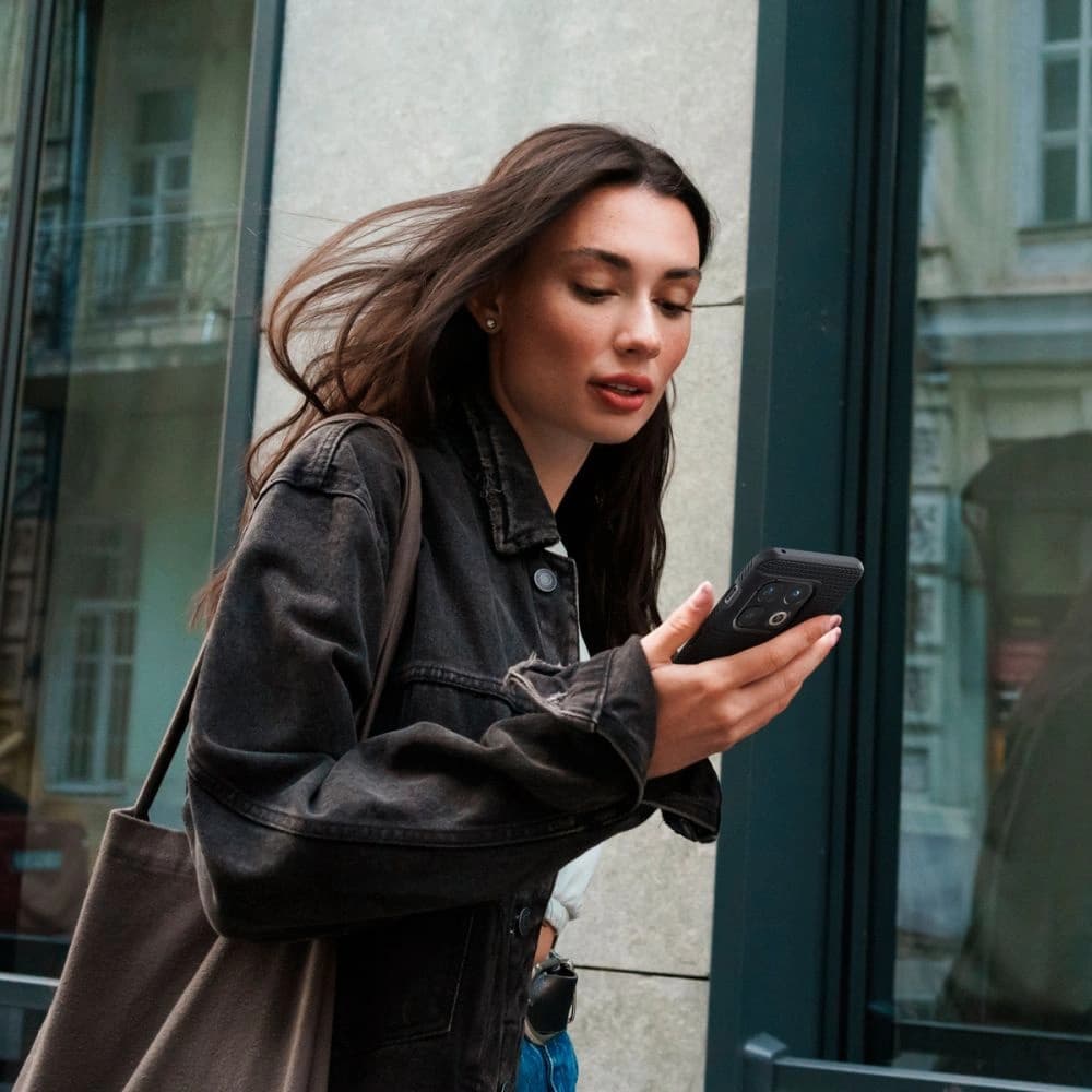 Etui Spigen Liquid Air OnePlus 10 Pro Matt Fekete - 9