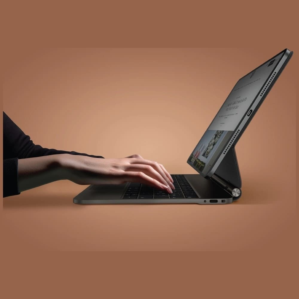 Etui UNIQ Venno Pro Magnetic Smart z klawiaturą do Apple iPad Air 11" 2024/2025 / iPad Air 10.9" 2022/2020 / iPad Pro 11" 2022/2021 caramel - 4